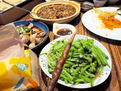 -蚝堡海鲜·威海菜·海肠捞饭·烧烤·亚洲吃蚝公司(幸福门店)