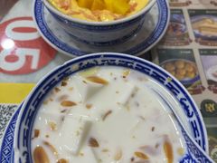 -广信牛奶甜品世家(台东店)