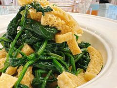 -汗腾格里·风味餐厅(新疆驻京办店)