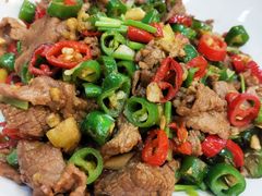 小炒黄牛肉-椿记烧鹅(叠彩店)