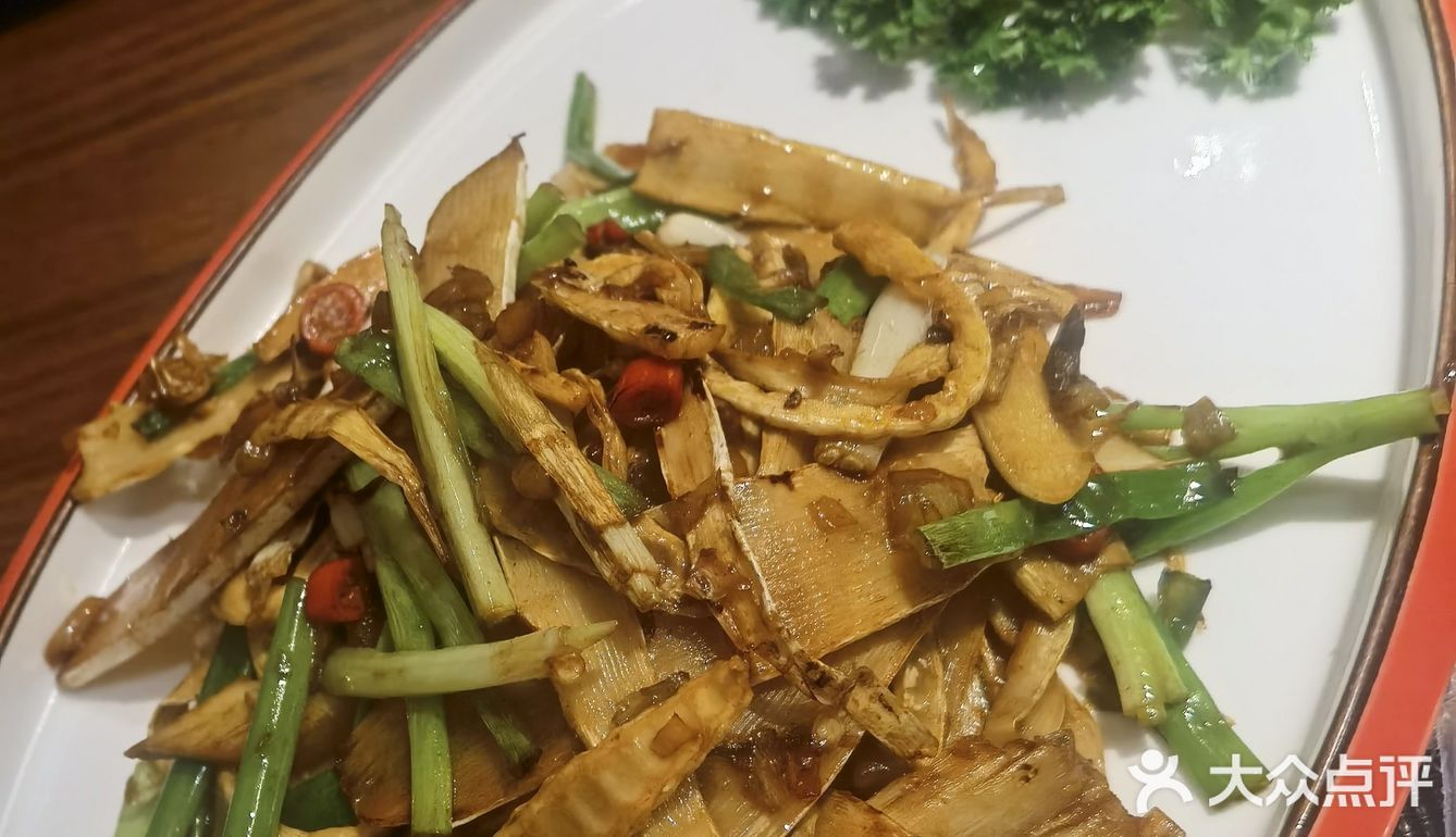 三点几啦，这里喝茶