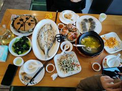 -品鲜村农家菜·阳澄湖大闸蟹(总店)