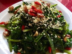 果仁菠菜-大眼锅贴水饺(河东店)