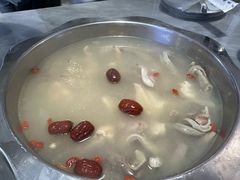 -光头药膳鸡(莱茵小镇店)