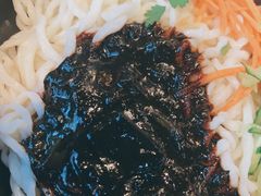 韩国炸酱面-鑫日千里马朝鲜族小馆(总店)