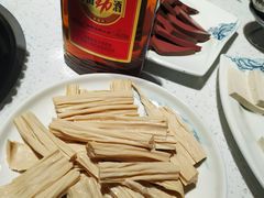 -贵府酸汤牛肉火锅·贵州老字号(飞山街店)