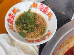 -憨孃孃·重庆老火锅(红山黑金店)