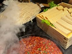 -晓宇重庆火锅(西安荟聚店)