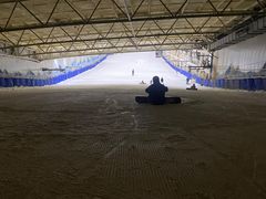 -乔波室内滑雪场