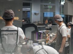 -喜茶(上海北外滩来福士店)