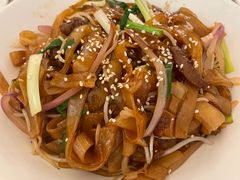 干炒牛河-顺风汤馆·广府粤菜(江宸天街店)
