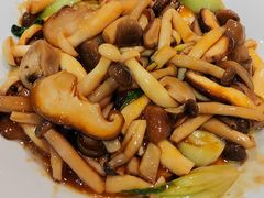 -辣小妮de川菜馆(红旗Mall店)