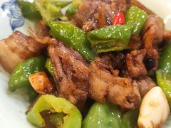 -鑫巴蜀小镇 · 水煮鱼专研店(玉桥店)