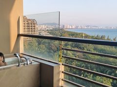 -三亚湾海居铂尔曼度假酒店