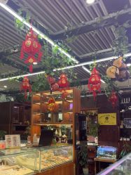 -灵彩珠宝(朗香街店)