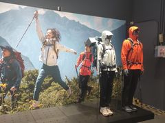 -迪卡侬(大英山店)