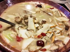 野生菌土鸡火锅-哈吱喂丽江火塘·牦牛火锅(五一街店)