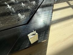 -Apple零售店(华贸购物中心店)