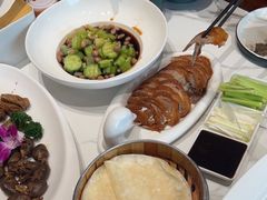-梅利汴京烤鸭•开封豫菜地标店(东大街店)