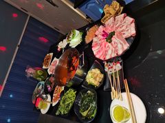 -唯爱KTV聚会餐厅(仙林东城汇店)