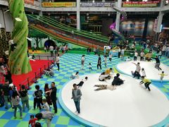 -蒙特利亲子乐园