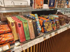 -VENCHI 闻绮(上海佛罗伦萨小镇店)