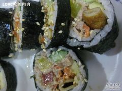 金枪鱼寿司特写-郑阿姨的家·이모네·韩料&烤肉(武川路店)