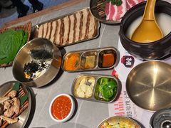 -草家酱蟹炭火烤肉店(珲春南路一店)