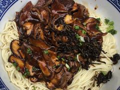 -沪西老弄堂面馆(定西路店)