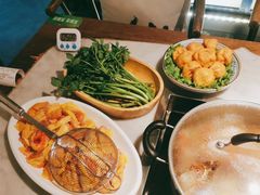 -尚尚仙·酸汤猪手·猪肚鸡火锅(华联万柳购物中心店)