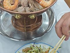 -一口猪海鲜浑锅·东北家常菜