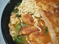 冬阴功汤底香煎猪扒出前一丁-华嫂冰室(尖沙咀店)