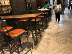 大堂-星巴克臻选(南京金茂览秀城店)