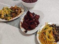 -尹记餐馆(花园店)