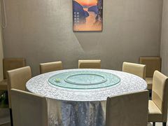 -莲餐厅·湖北菜·潜江小龙虾店(愚园路店)