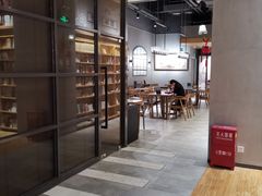 -百新书局(尚悦湾店)