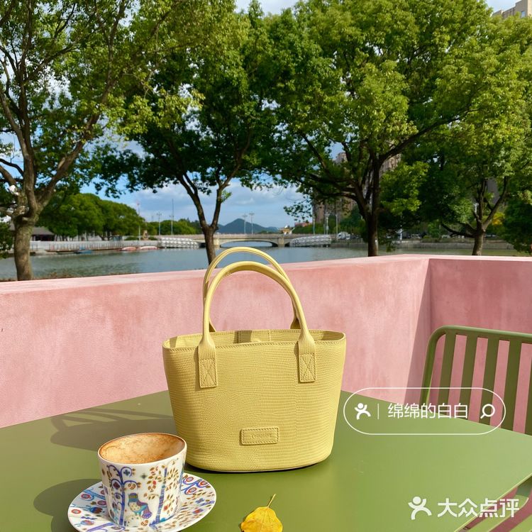 宁波探店✔️独栋小洋房里的粉色咖啡屋Chillin' Park