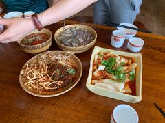 -汤锅大王(新平曹苏黄牛汤锅有限公司)