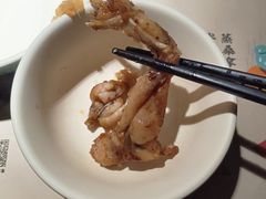 -蛙小侠·沸腾砂锅牛蛙(增城东汇城店)