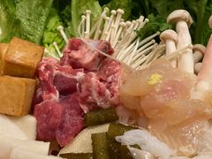 -樾餐厅泰式海鲜火锅(民歌湖店)
