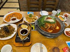 -喇喇排骨火锅·传统韩式脊骨汤(望京西园总店)