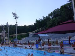 -越秀山游泳场