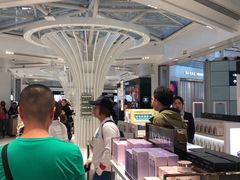 -日上免税店(三径路t3店)
