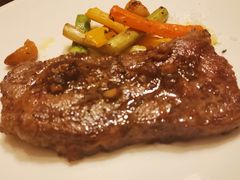 安格斯西冷牛扒配红酒松露汁-圣丰索菲特·法国餐厅