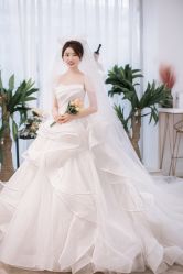 -洋洋婚纱品牌集合店