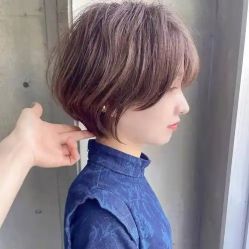 -丝语萱形象