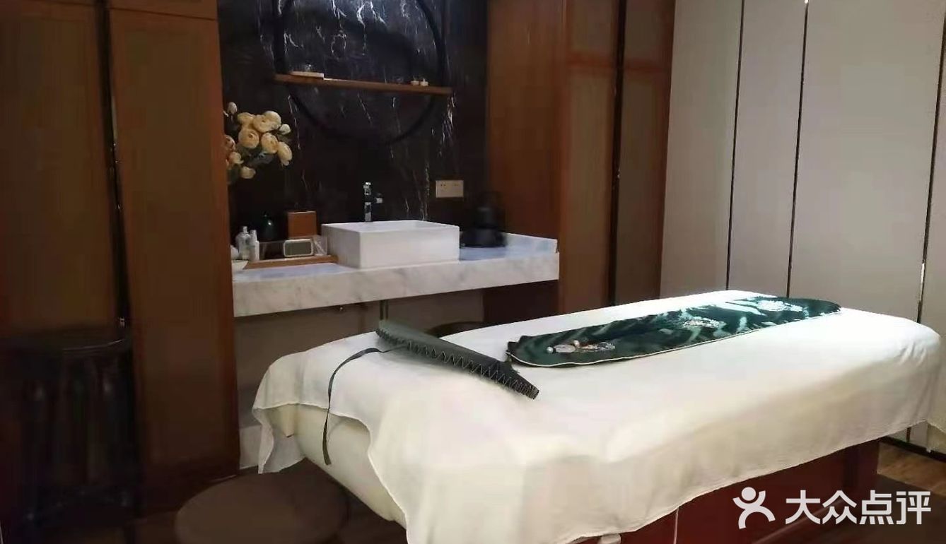 对比三家月子中心，戴西凭什么让我一眼就相中！