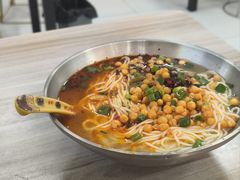 -扯面娘子重庆鲜鸡汤铺盖面