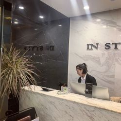 -东秀护肤造型