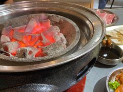 -围炉肉舍•炭烤活鳗•丹东海鲜烤肉(步行街店)